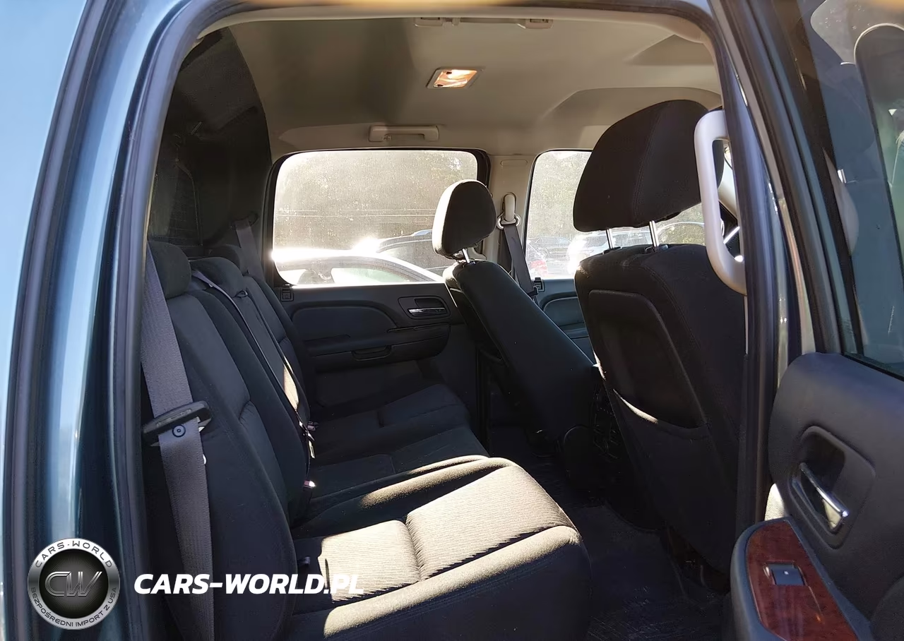 2011 Chevrolet Avalanche 1500 Ls VIN:3GNTKEE38BG258151 - 8
