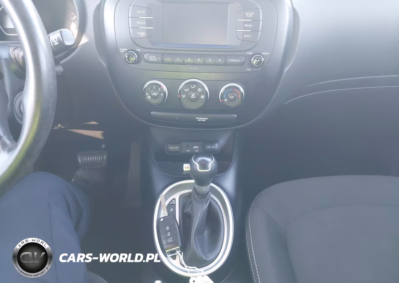 2018 Kia Soul VIN:KNDJN2A26J7542097 - 11