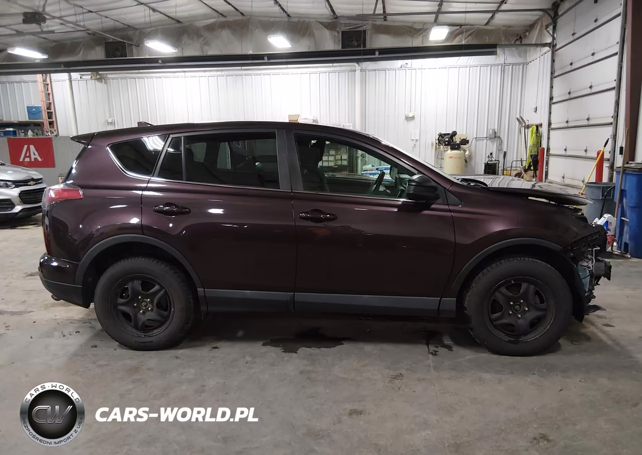 2018 Toyota Rav4 Le VIN:2T3BFREV2JW721322 - 14