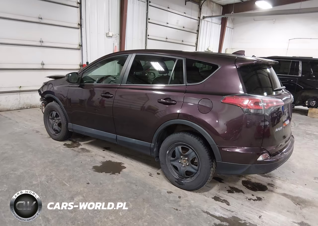 2018 Toyota Rav4 Le VIN:2T3BFREV2JW721322 - 3