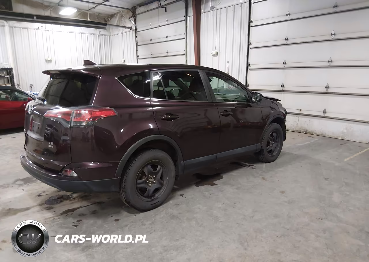 2018 Toyota Rav4 Le VIN:2T3BFREV2JW721322 - 4