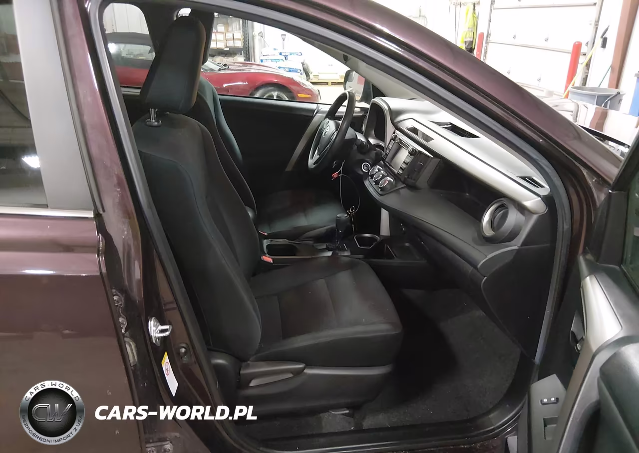 2018 Toyota Rav4 Le VIN:2T3BFREV2JW721322 - 5