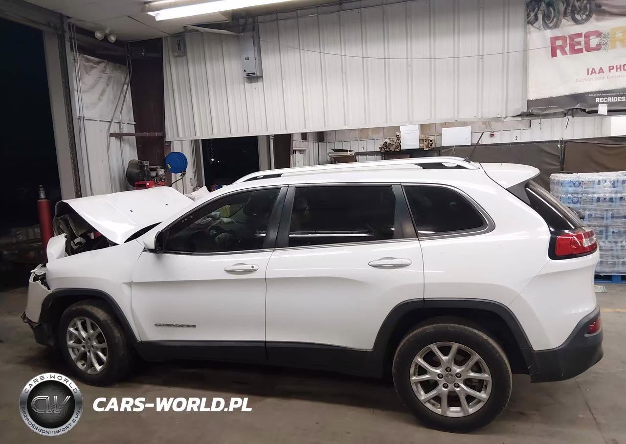2014 Jeep Cherokee Latitude VIN:1C4PJLCB8EW247720 - 13
