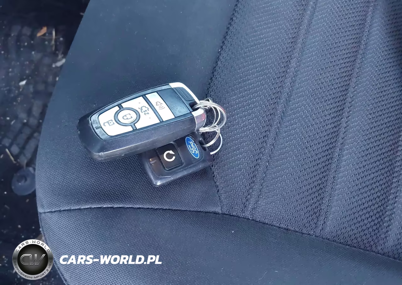 2018 Ford Fusion Se VIN:3FA6P0HD2JR218137 - 11