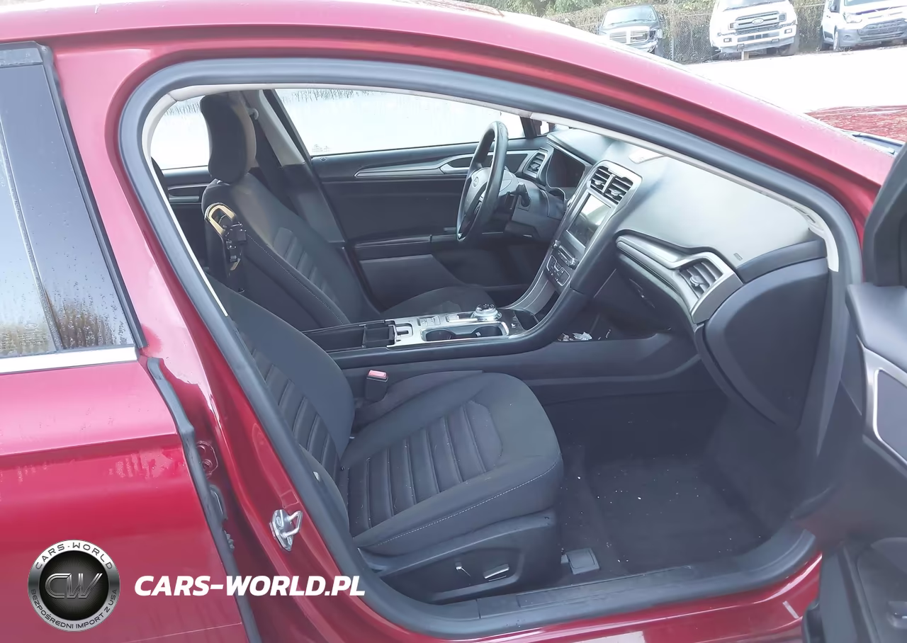 2018 Ford Fusion Se VIN:3FA6P0HD2JR218137 - 5