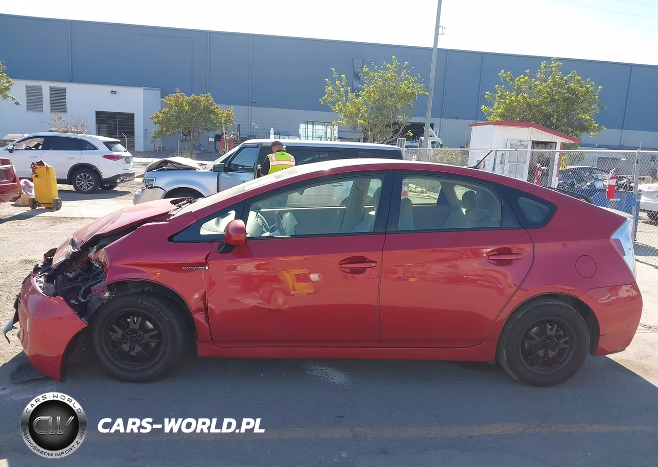 2012 Toyota Prius Three VIN:JTDKN3DU5C5389315 - 13