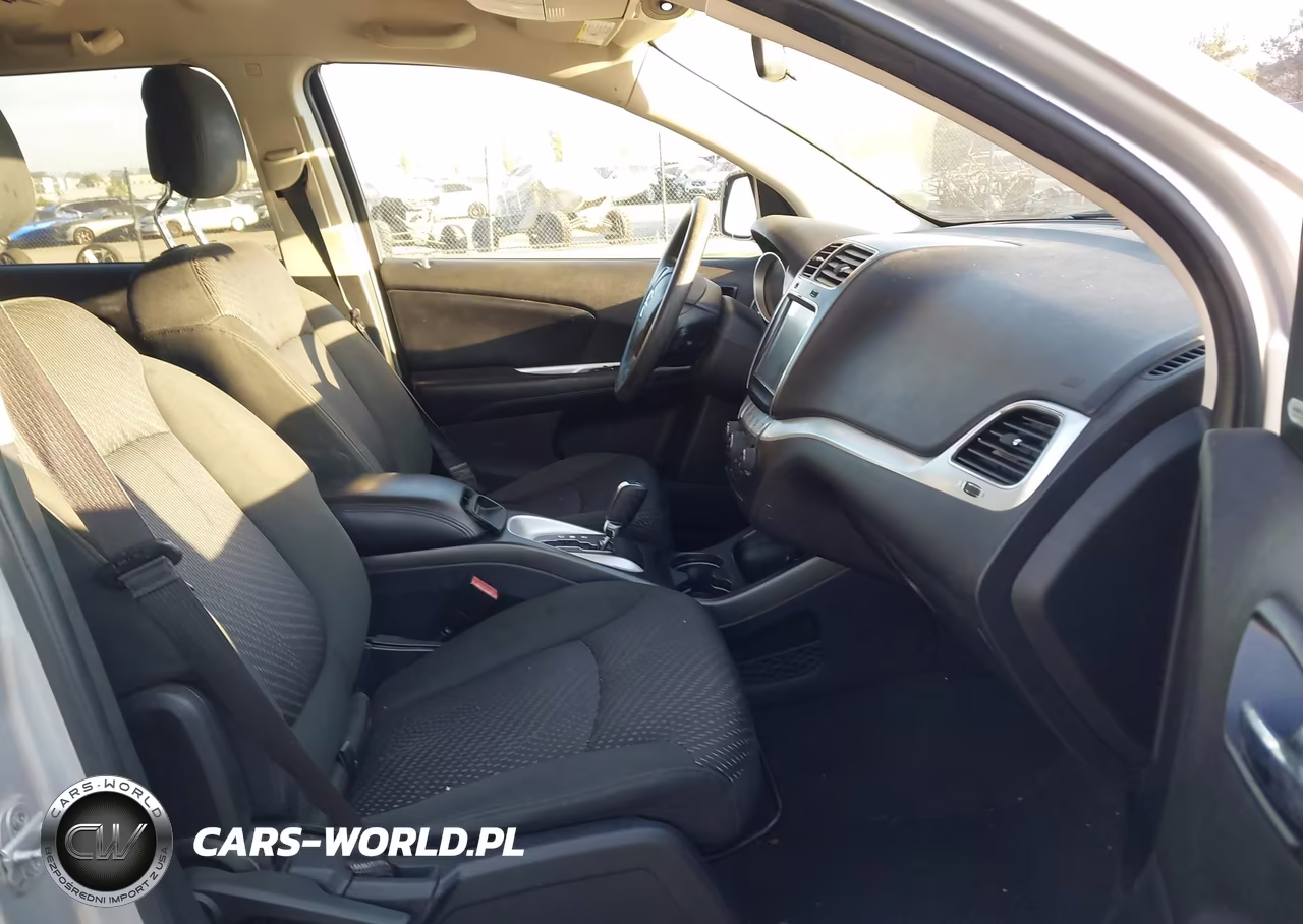 2011 Dodge Journey Mainstreet VIN:3D4PG1FG3BT517435 - 5
