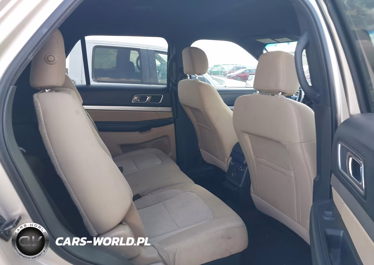 2017 Ford Explorer Xlt VIN:1FM5K7D8XHGD39758 - 8