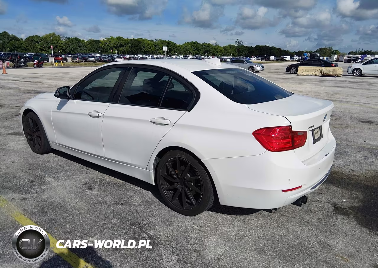 2013 BMW 328I xDrive VIN:WBA3B5C53DF593929 - 3