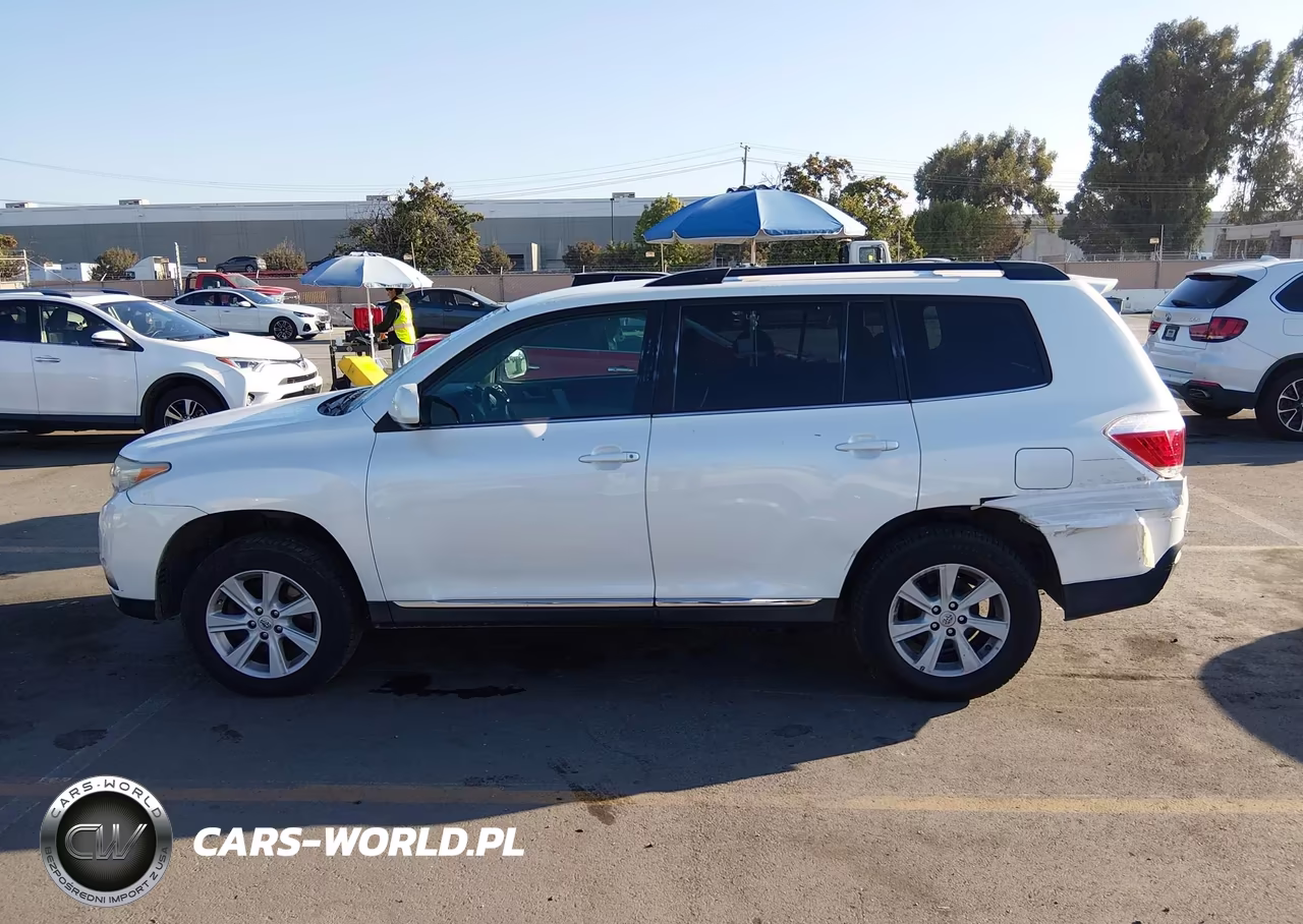 2013 Toyota Highlander Base Plus VIN:5TDZA3EH7DS038574 - 14
