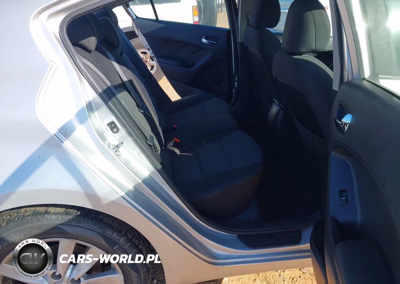 2015 Kia Forte Lx VIN:KNAFX4A66F5271315 - 8