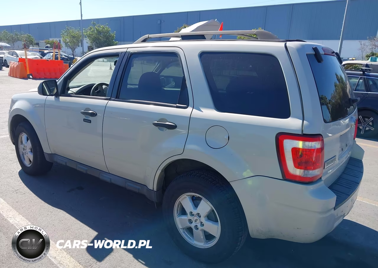2009 Ford Escape Xlt VIN:1FMCU03G79KA45153 - 3