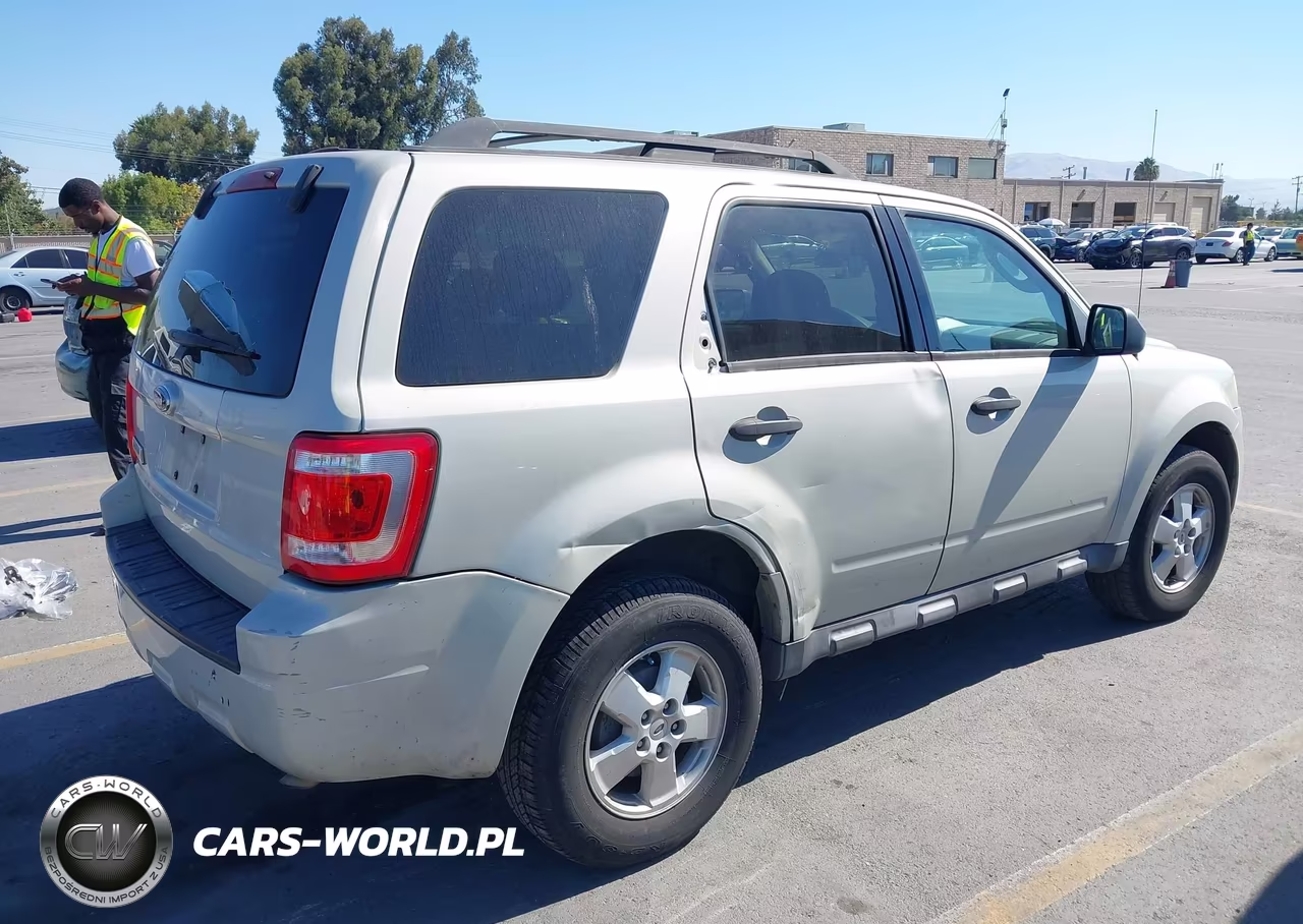 2009 Ford Escape Xlt VIN:1FMCU03G79KA45153 - 4
