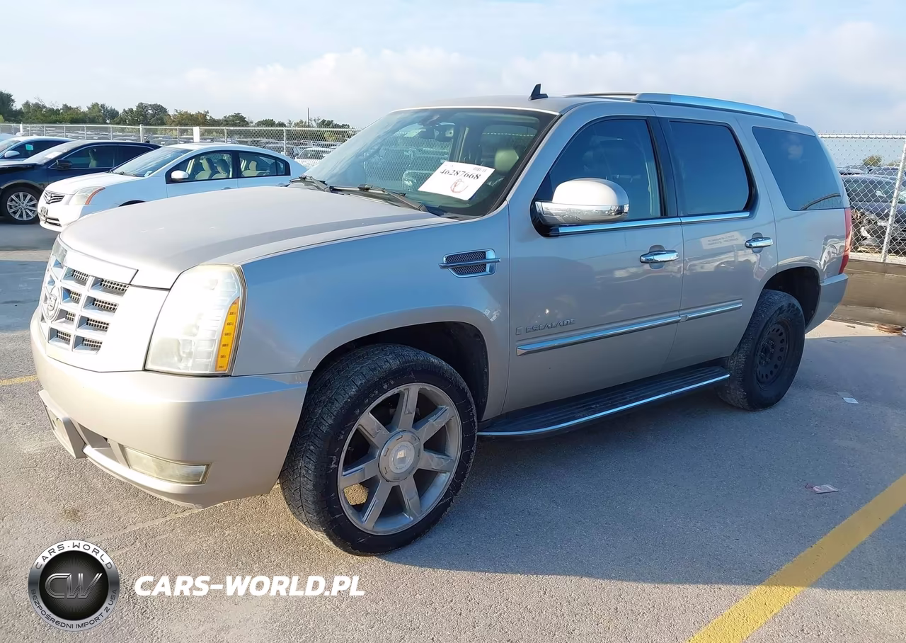2007 Cadillac Escalade Standard VIN:1GYFK638X7R414380 - 2