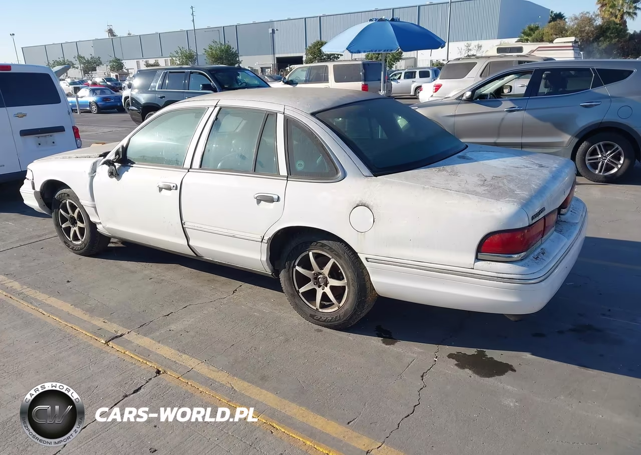 1997 Ford Crown Victoria Police Interceptor VIN:2FALP71W2VX201160 - 3