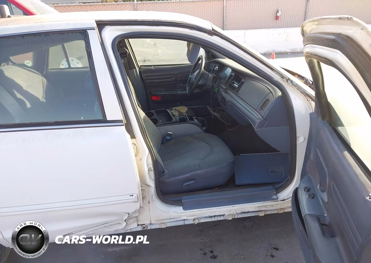 1997 Ford Crown Victoria Police Interceptor VIN:2FALP71W2VX201160 - 5