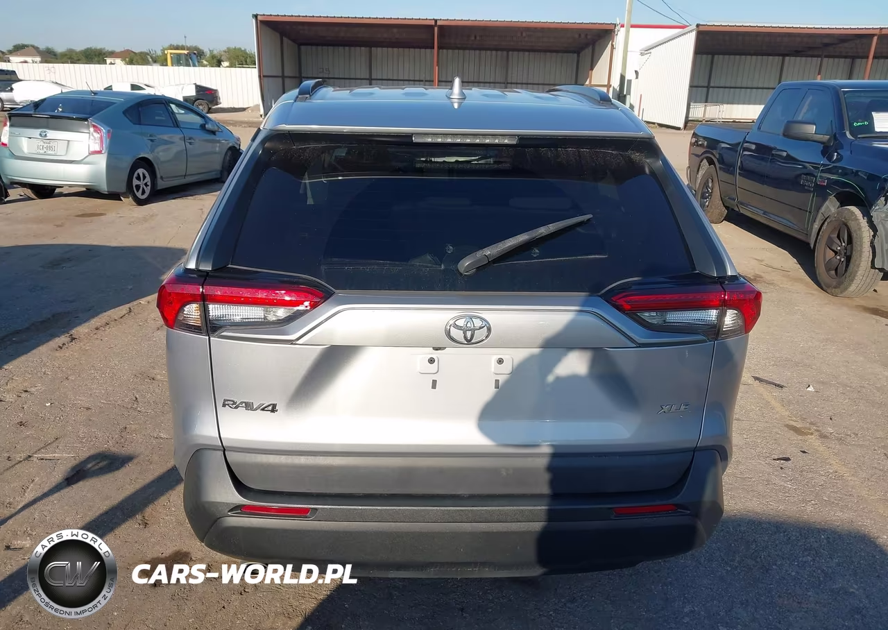 2021 Toyota Rav4 Xle VIN:2T3W1RFV0MC131673 - 16