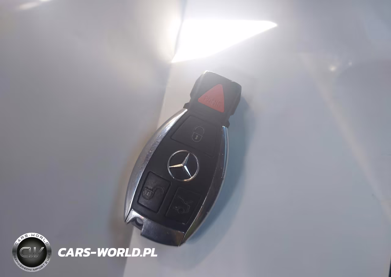 2010 Mercedes-Benz E 350 4Matic VIN:WDDHF8HB9AA197337 - 11