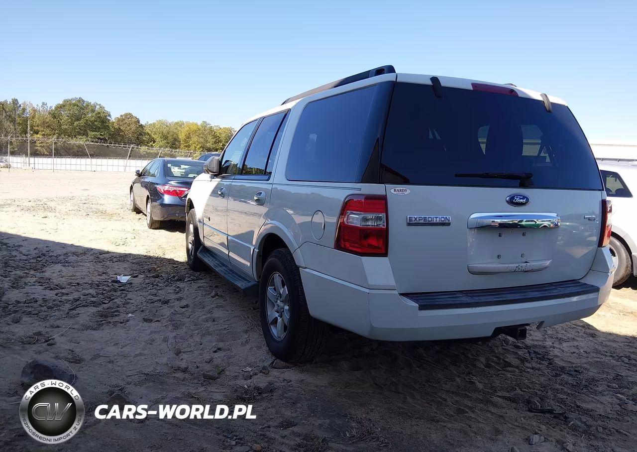 2008 Ford Expedition Xlt VIN:1FMFU15598LA54685 - 3