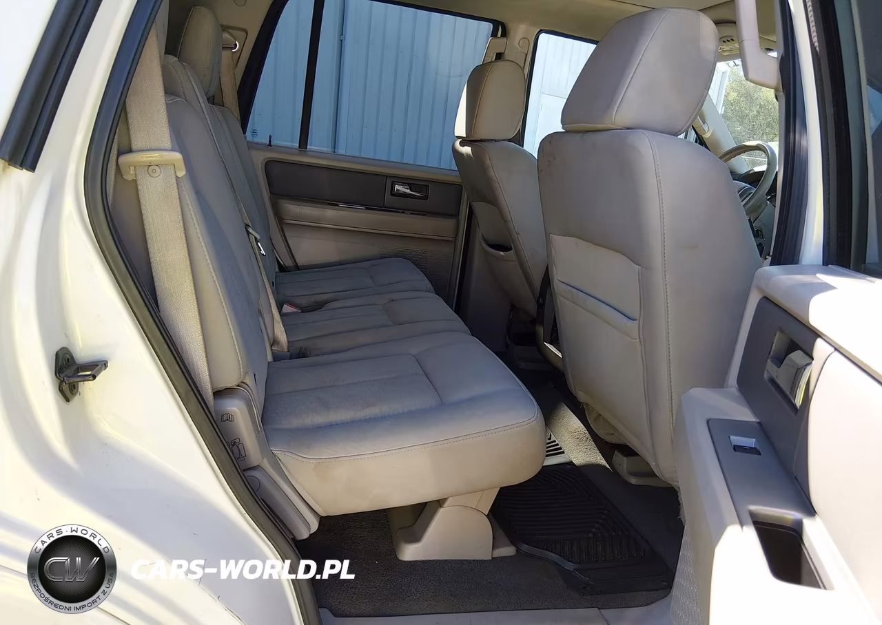 2008 Ford Expedition Xlt VIN:1FMFU15598LA54685 - 8