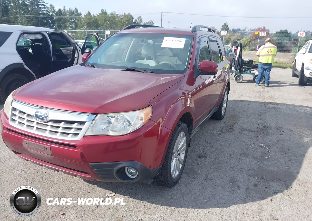 2013 Subaru Forester 2.5X Premium VIN:JF2SHADC8DH407407 - 2