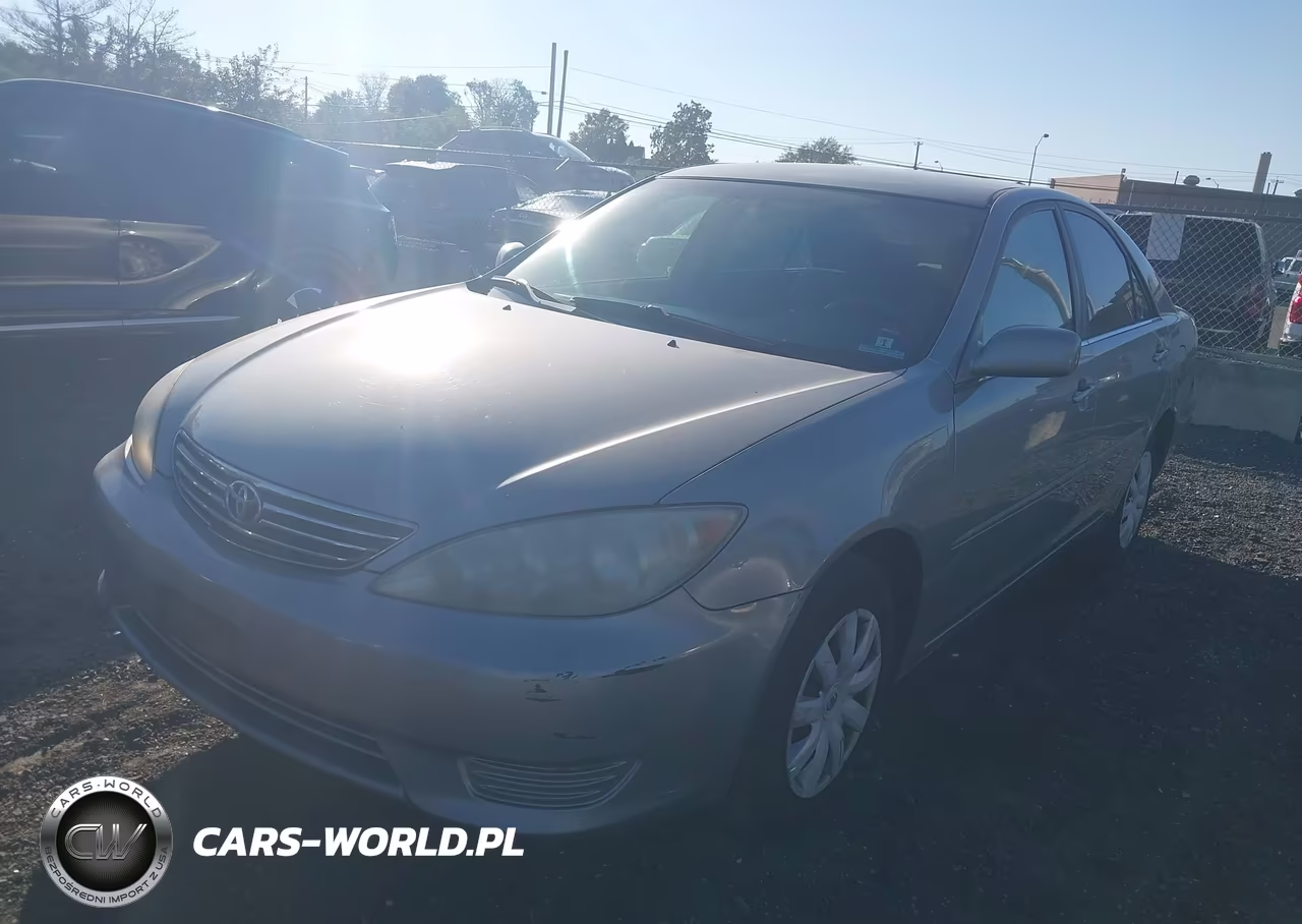 2005 Toyota Camry Le VIN:4T1BE32K95U574215 - 2