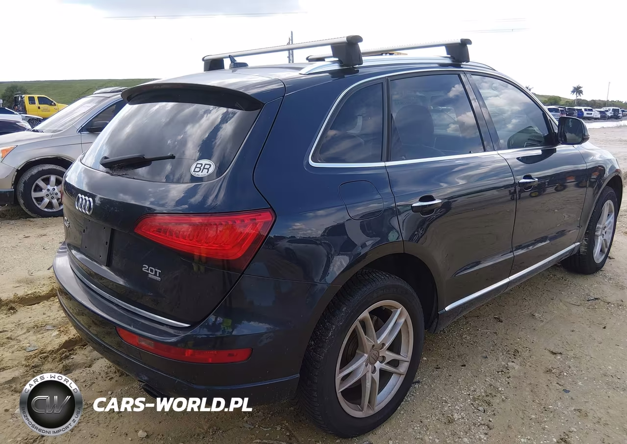 2015 Audi Q5 2.0T Premium VIN:WA1LFAFPXFA011316 - 4