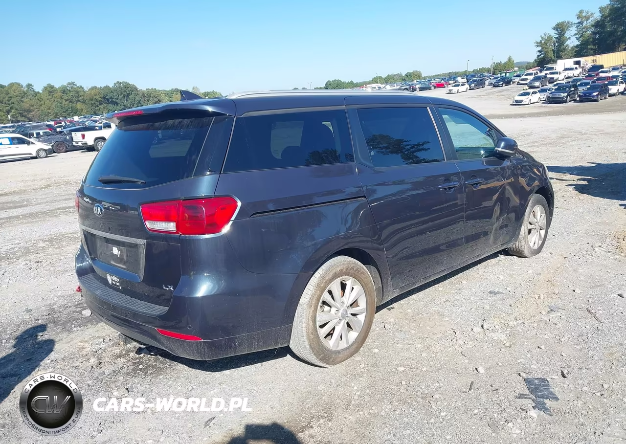2017 Kia Sedona Lx VIN:KNDMB5C11H6265628 - 4