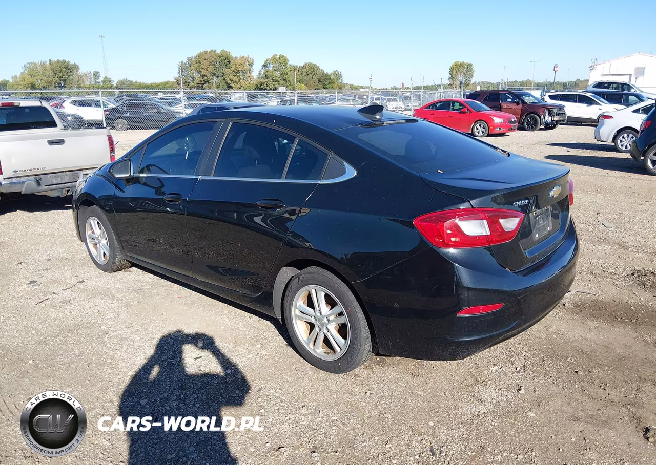 2017 Chevrolet Cruze Lt Auto VIN:1G1BE5SM8H7211949 - 3