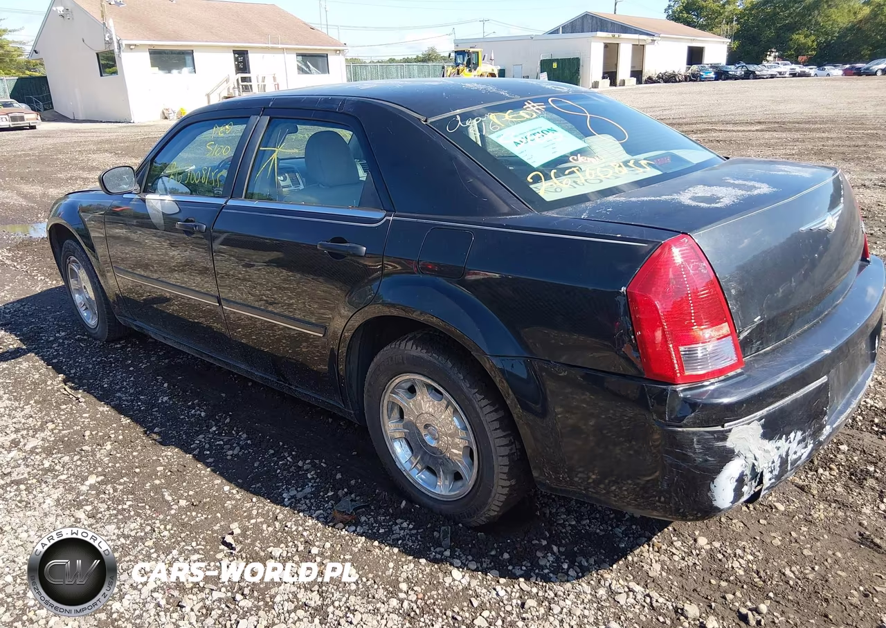 2005 Chrysler 300 Touring VIN:2C3AA53G15H634755 - 3
