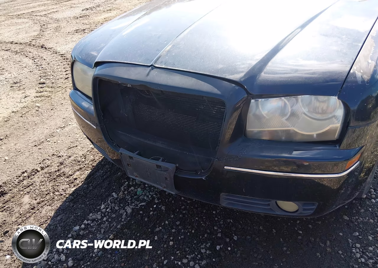 2005 Chrysler 300 Touring VIN:2C3AA53G15H634755 - 6