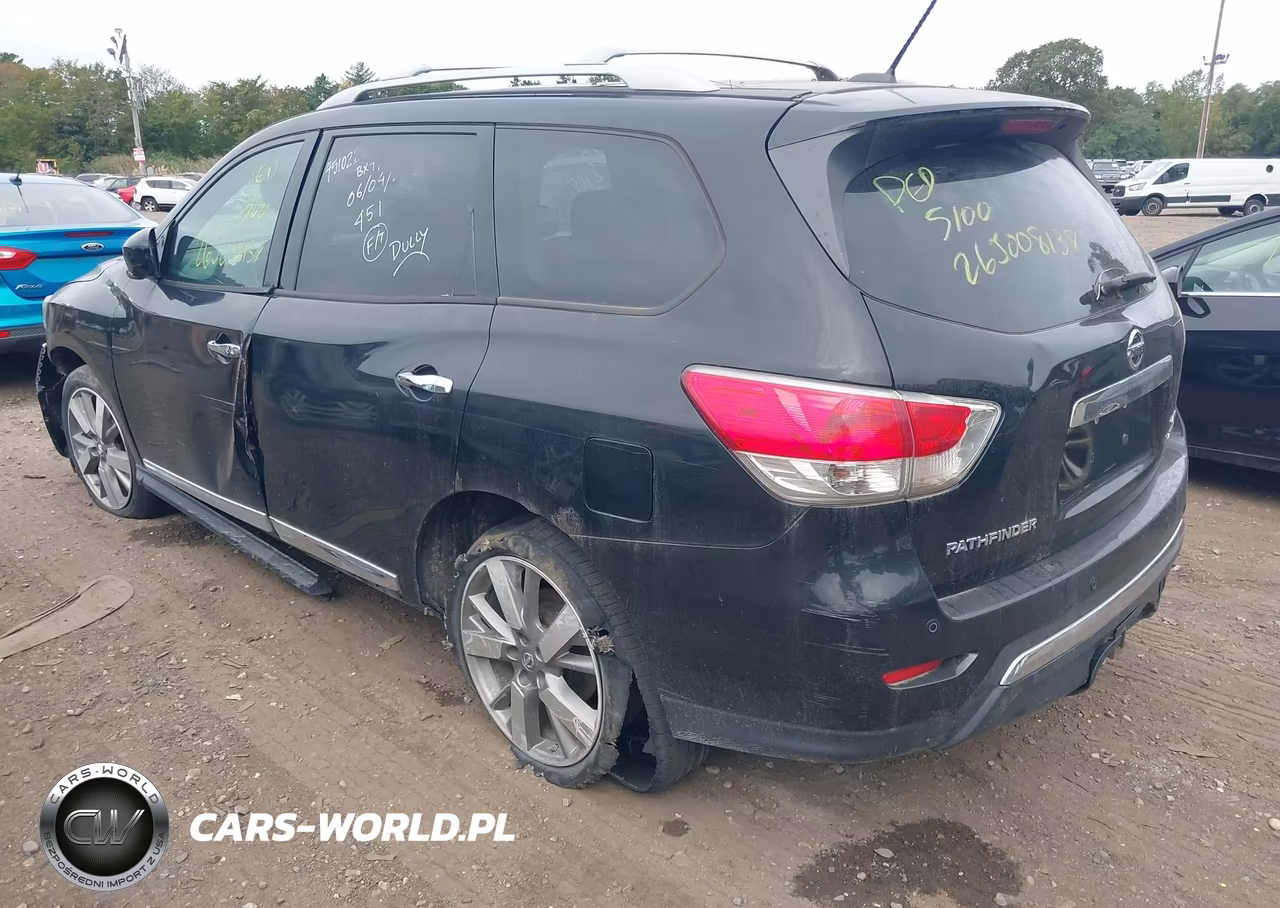 2013 Nissan Pathfinder Platinum VIN:5N1AR2MMXDC634807 - 3