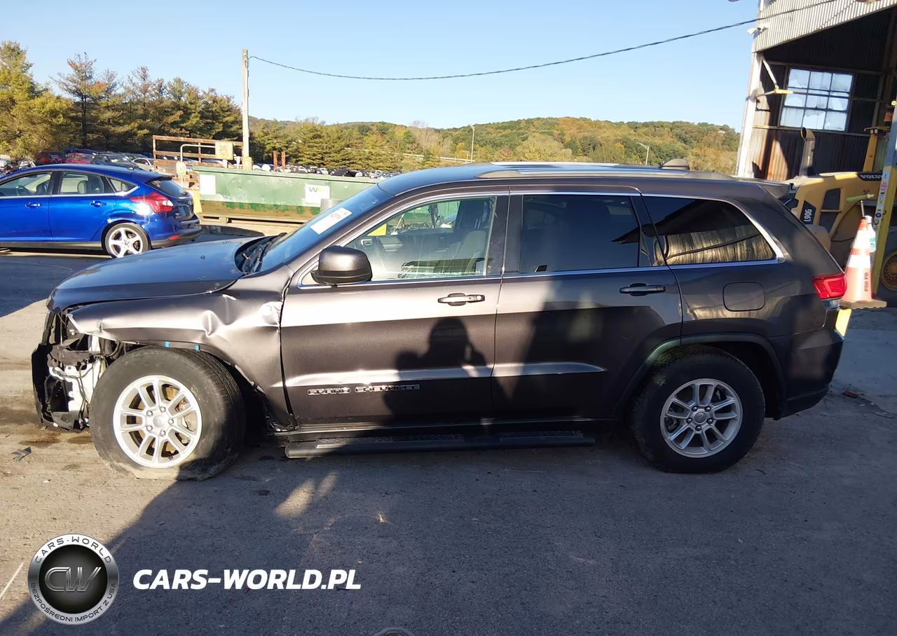 2020 Jeep Grand Cherokee Laredo E 4X4 VIN:1C4RJFAG8LC335593 - 14