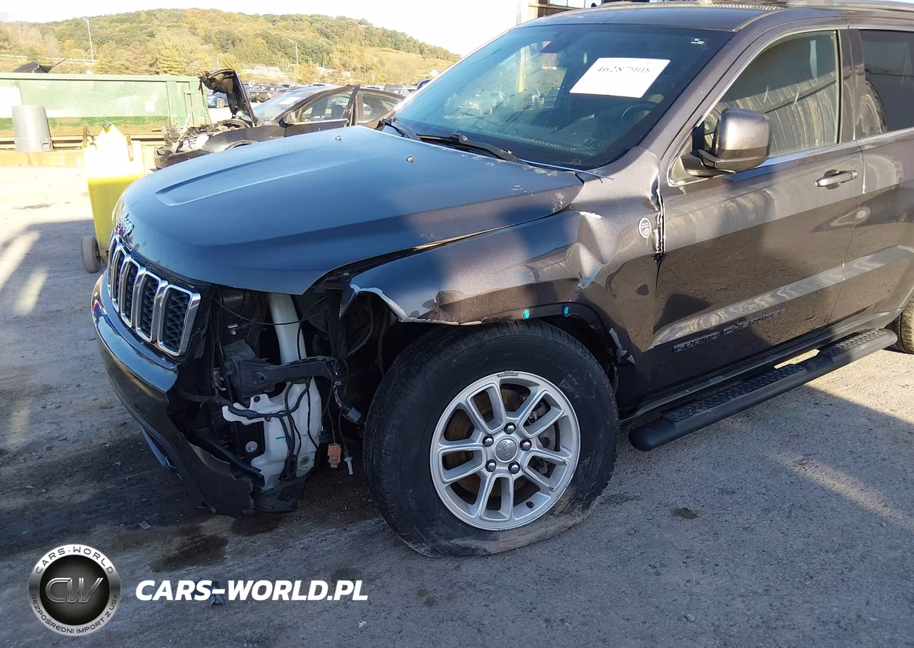 2020 Jeep Grand Cherokee Laredo E 4X4 VIN:1C4RJFAG8LC335593 - 6