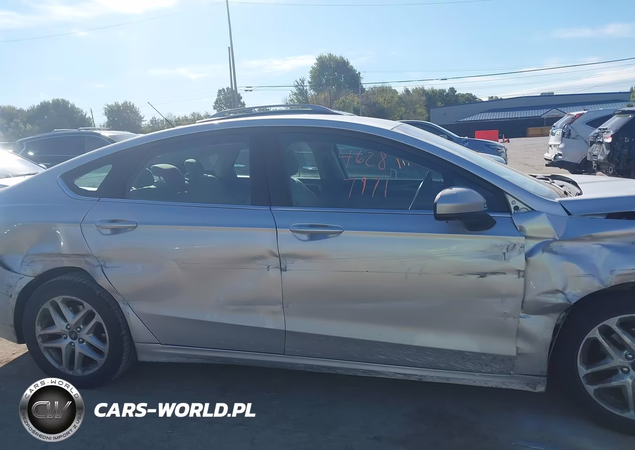 2018 Ford Fusion S VIN:3FA6P0G76JR103908 - 13
