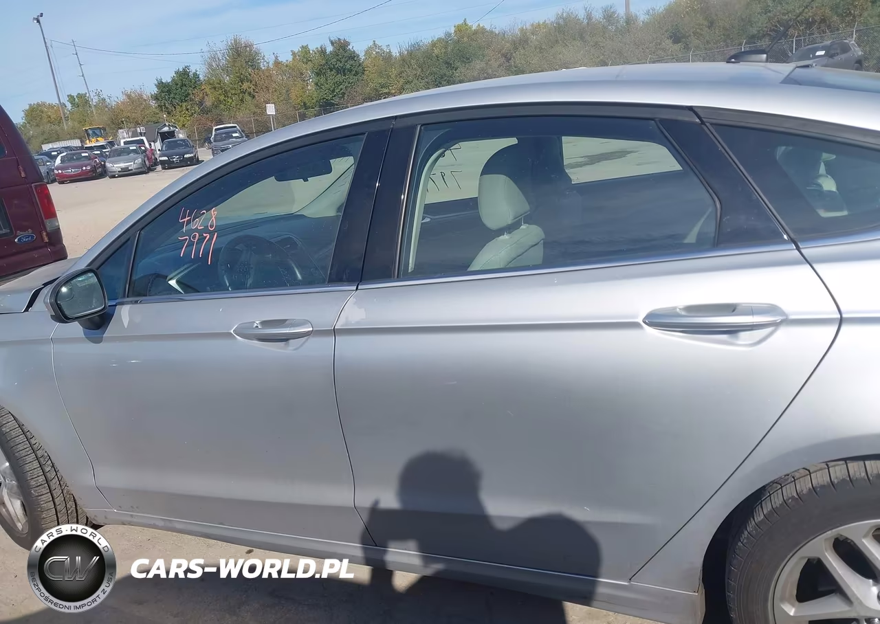 2018 Ford Fusion S VIN:3FA6P0G76JR103908 - 14