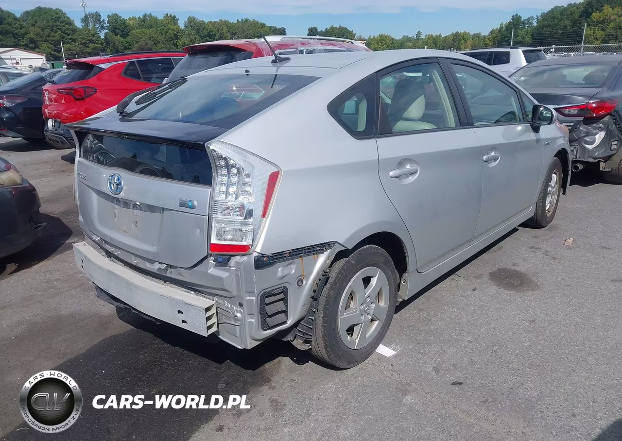 2010 Toyota Prius Iii VIN:JTDKN3DU9A0056559 - 4