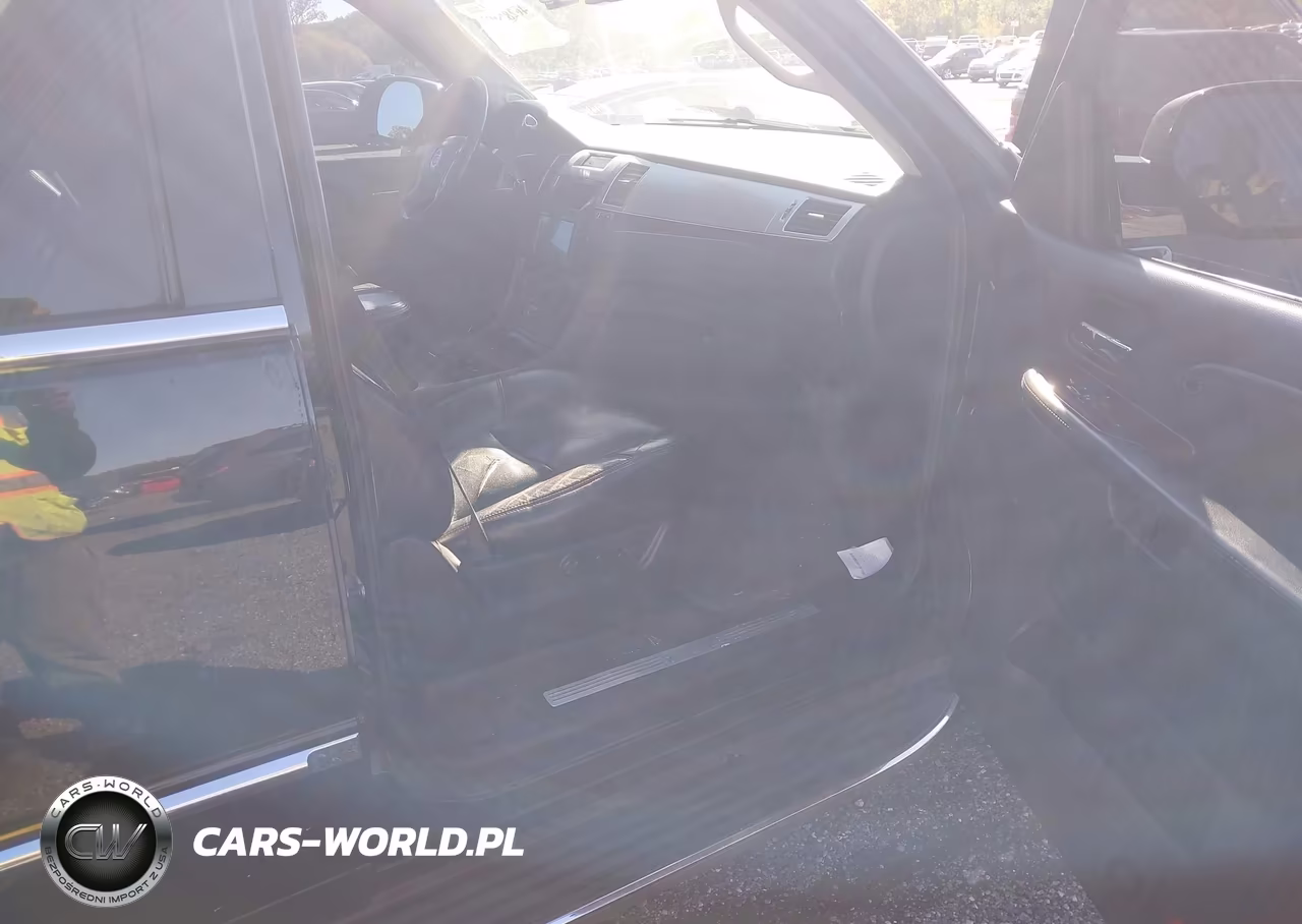 2008 Cadillac Escalade Standard VIN:1GYFK63858R188976 - 5
