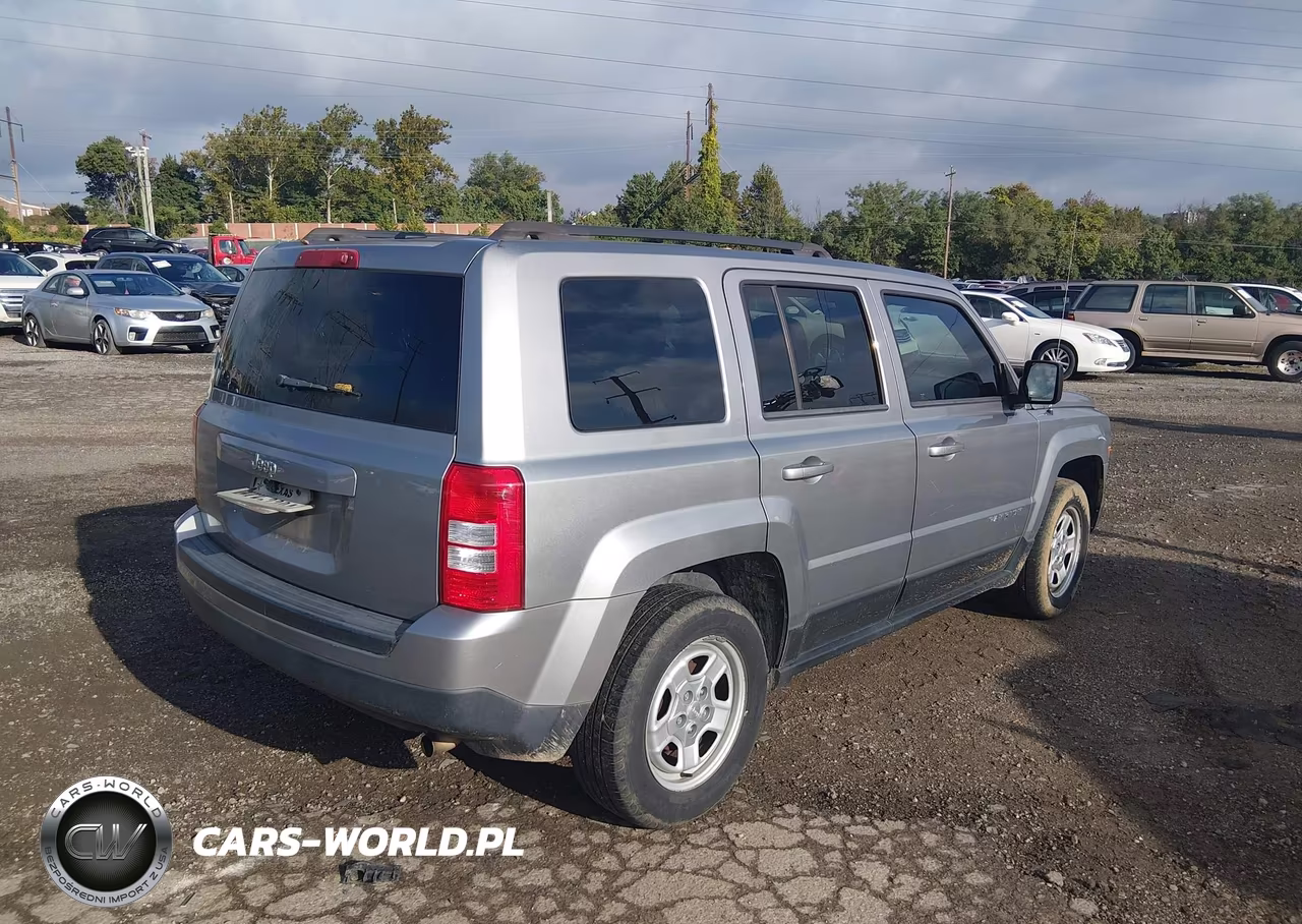 2016 Jeep Patriot Sport VIN:1C4NJPBB5GD754492 - 4