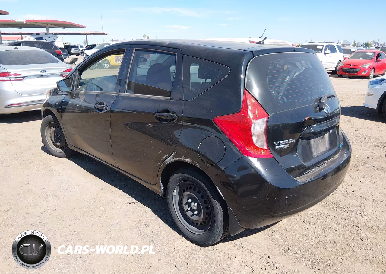 2015 Nissan Versa Note S Plus VIN:3N1CE2CP7FL369083 - 3