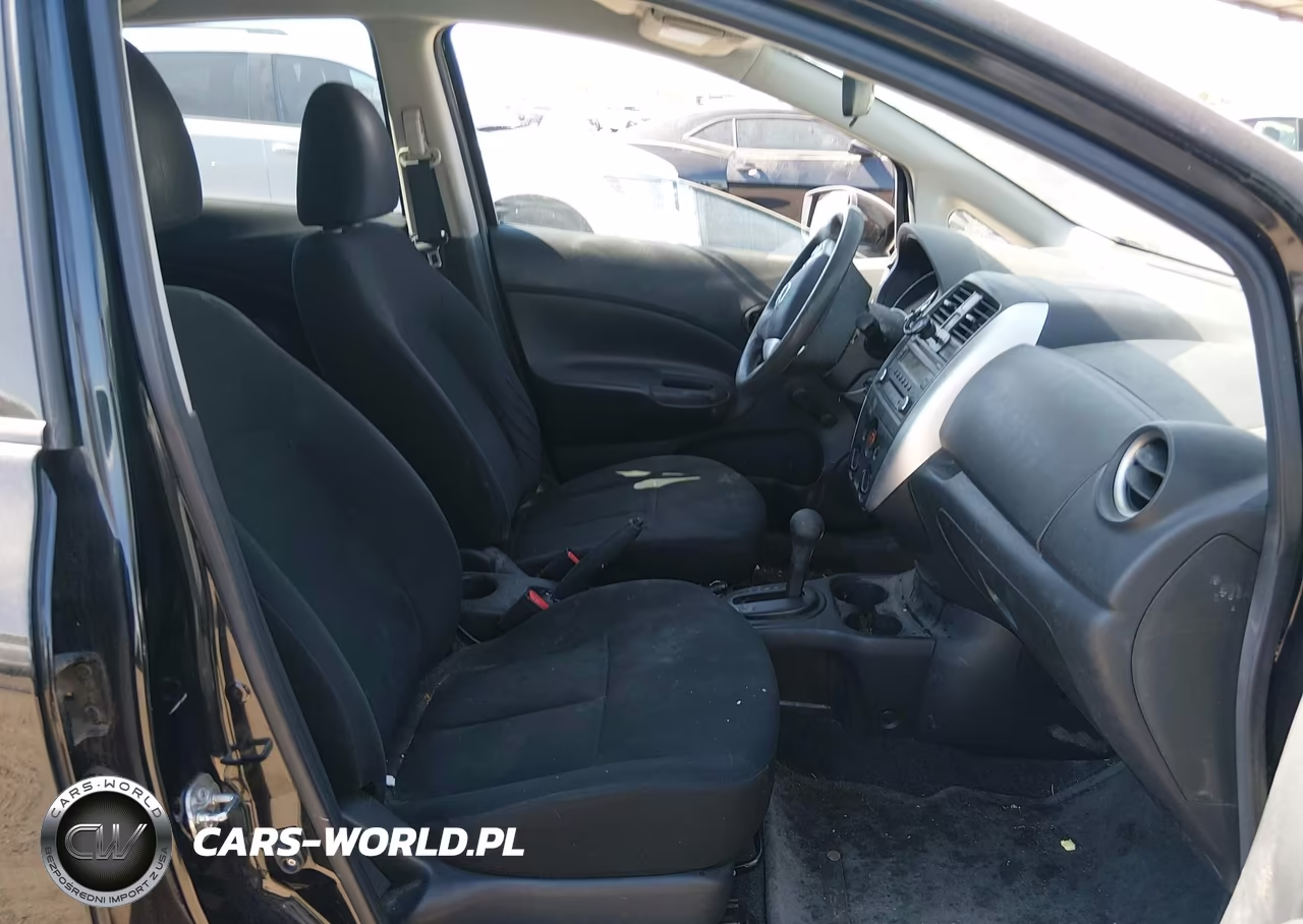 2015 Nissan Versa Note S Plus VIN:3N1CE2CP7FL369083 - 5