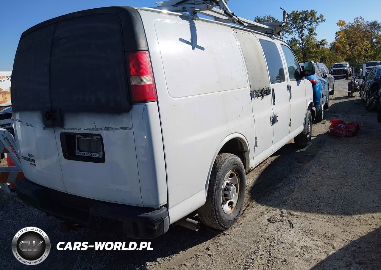 2012 Chevrolet Express 2500 Work Van VIN:1GCWGFCB0C1121051 - 4