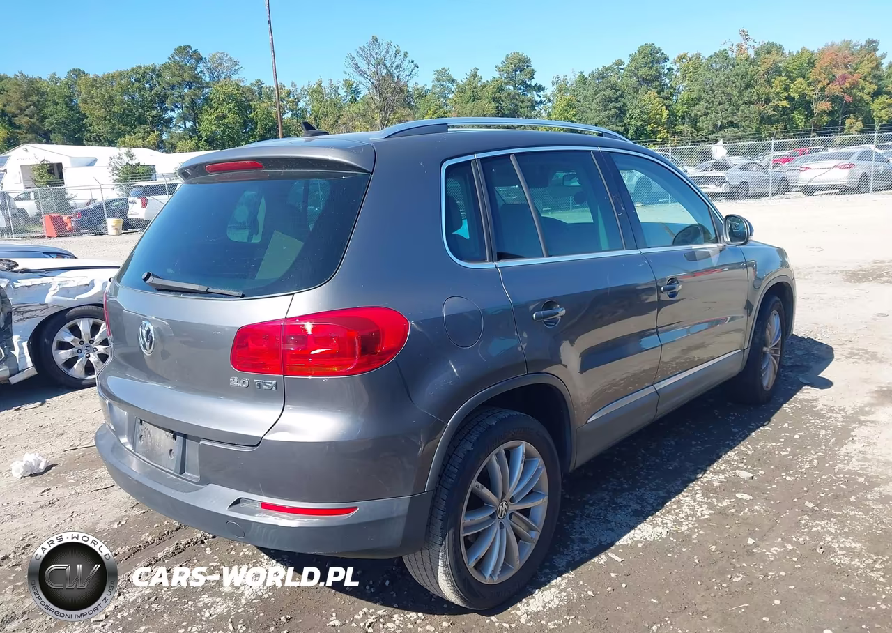 2012 Volkswagen Tiguan Se VIN:WVGAV7AX4CW005838 - 4