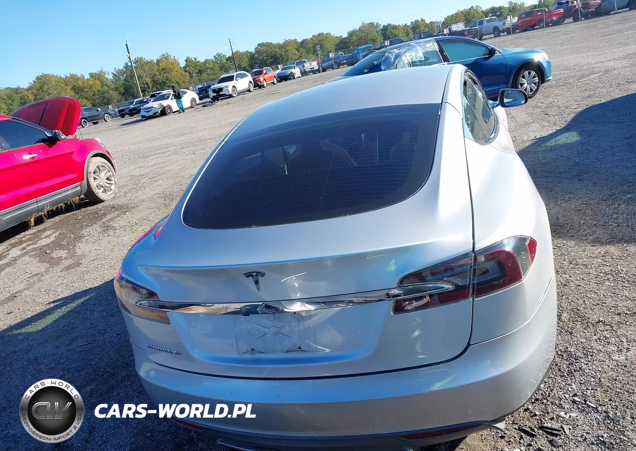2013 Tesla Model S VIN:5YJSA1DG4DFP03790 - 16