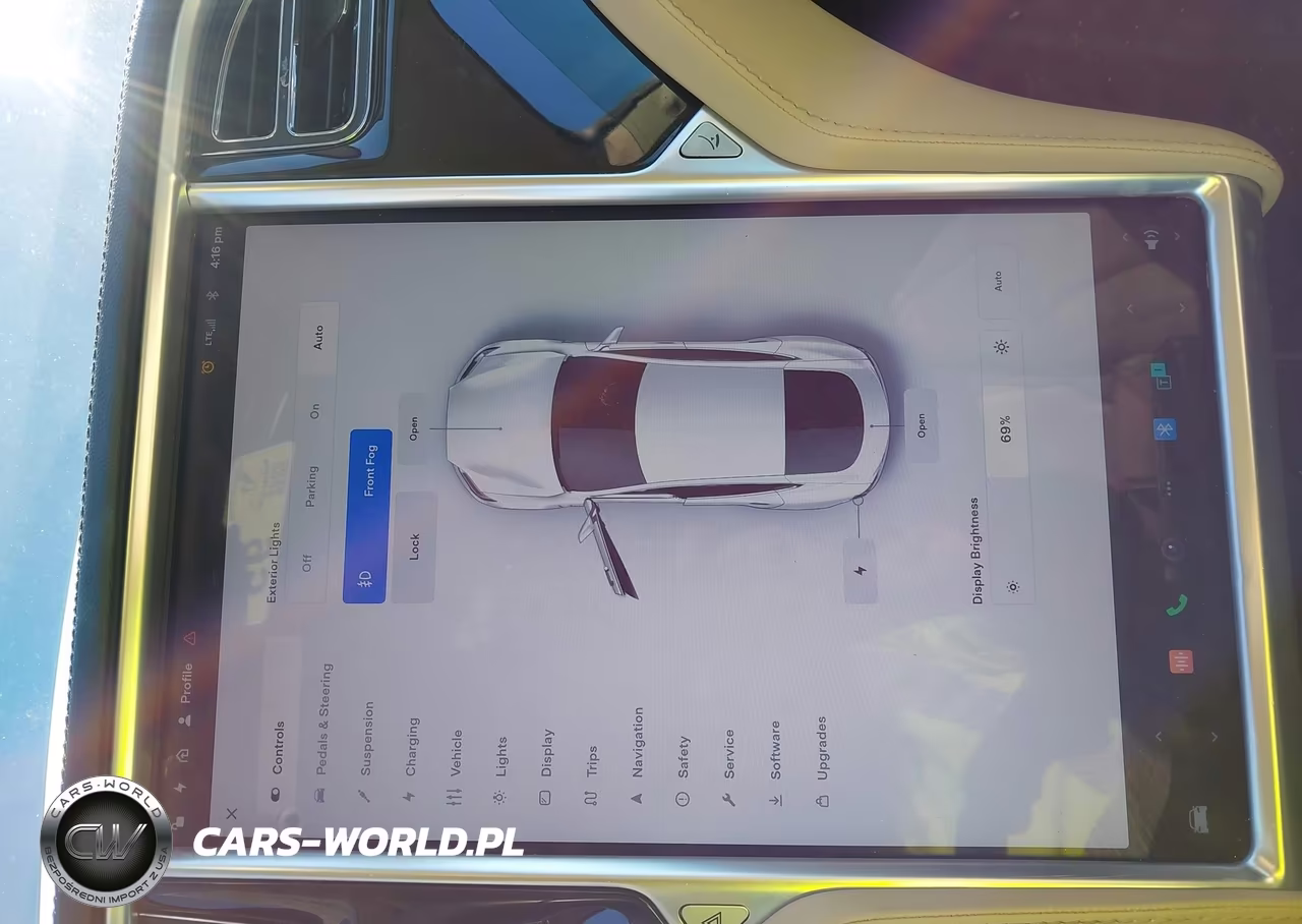 2013 Tesla Model S VIN:5YJSA1DG4DFP03790 - 18