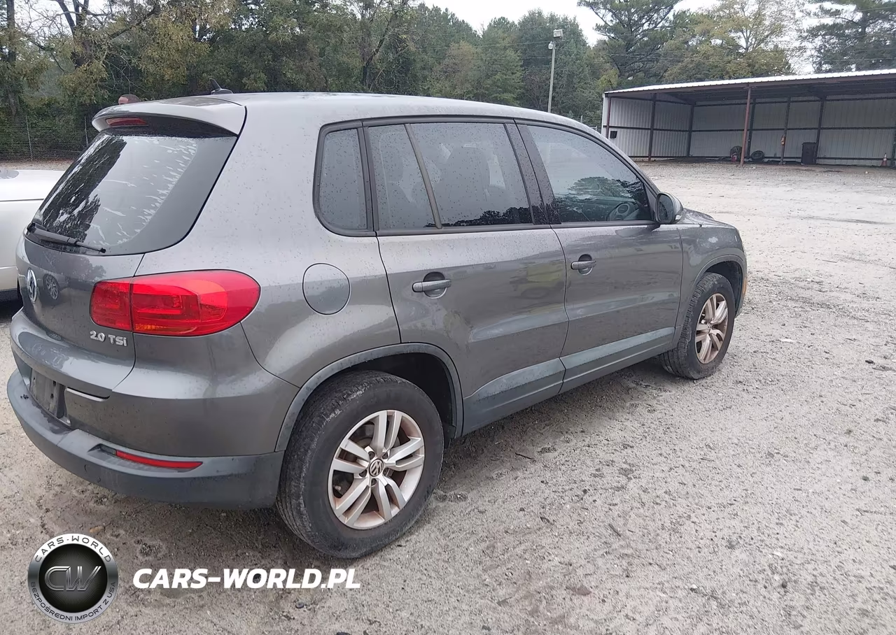 2012 Volkswagen Tiguan S VIN:WVGAV7AX9CW000697 - 4