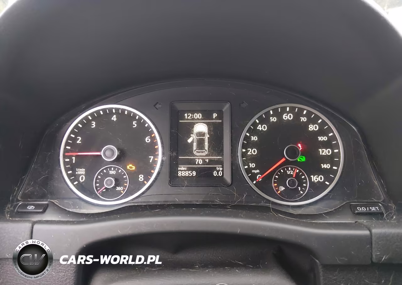 2012 Volkswagen Tiguan S VIN:WVGAV7AX9CW000697 - 7