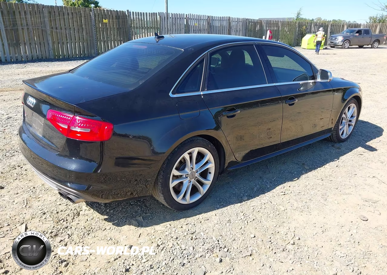 2013 Audi S4 3.0T Premium Plus VIN:WAUDGAFL4DA096894 - 4