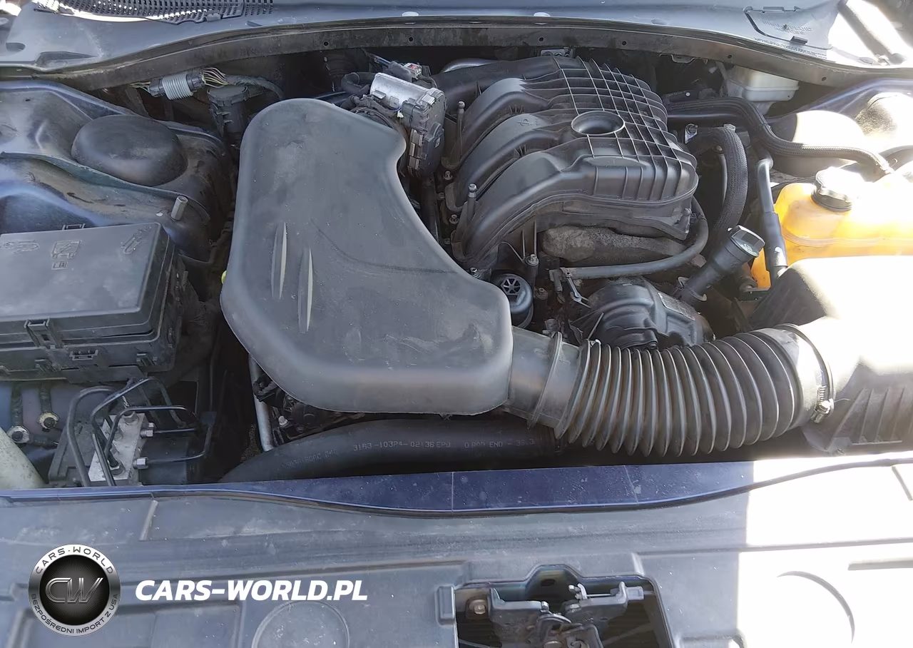 2014 Chrysler 300 VIN:2C3CCAAGXEH190046 - 10
