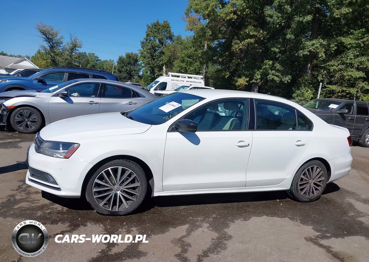 2017 Volkswagen Jetta 1.8T Sport VIN:3VWD17AJ3HM301785 - 14